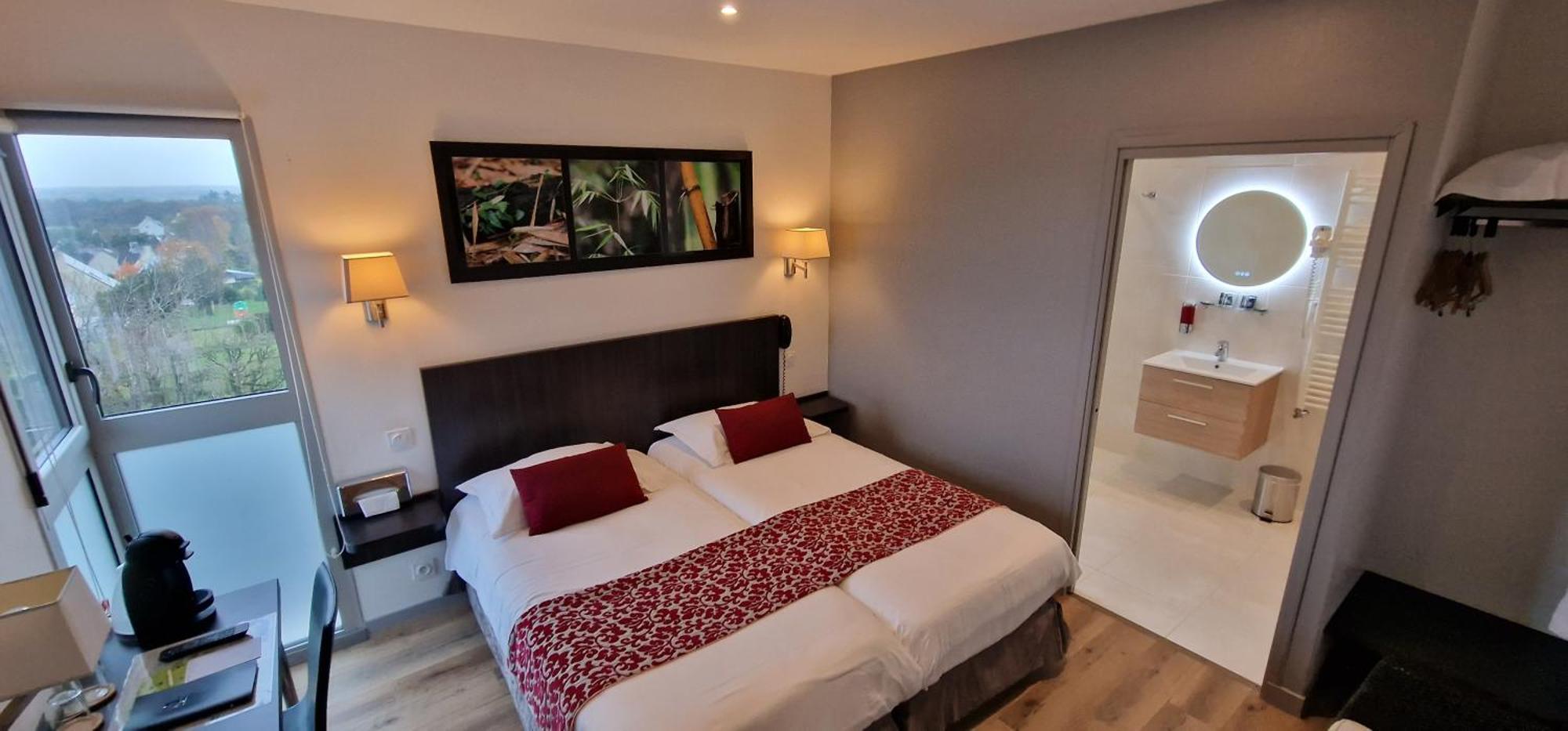 Hotel Le Bellevue Guer Kültér fotó